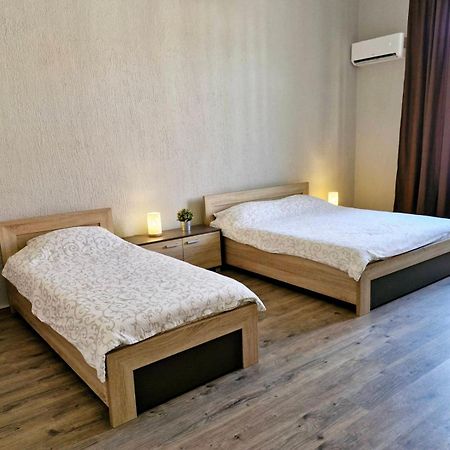 Auberge de jeunesse Centar lux 2 à Zrenjanin Extérieur photo