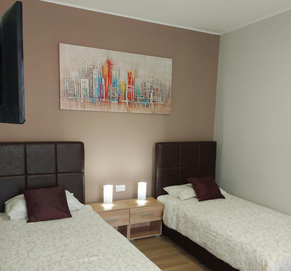 Auberge de jeunesse Centar lux 2 à Zrenjanin Extérieur photo