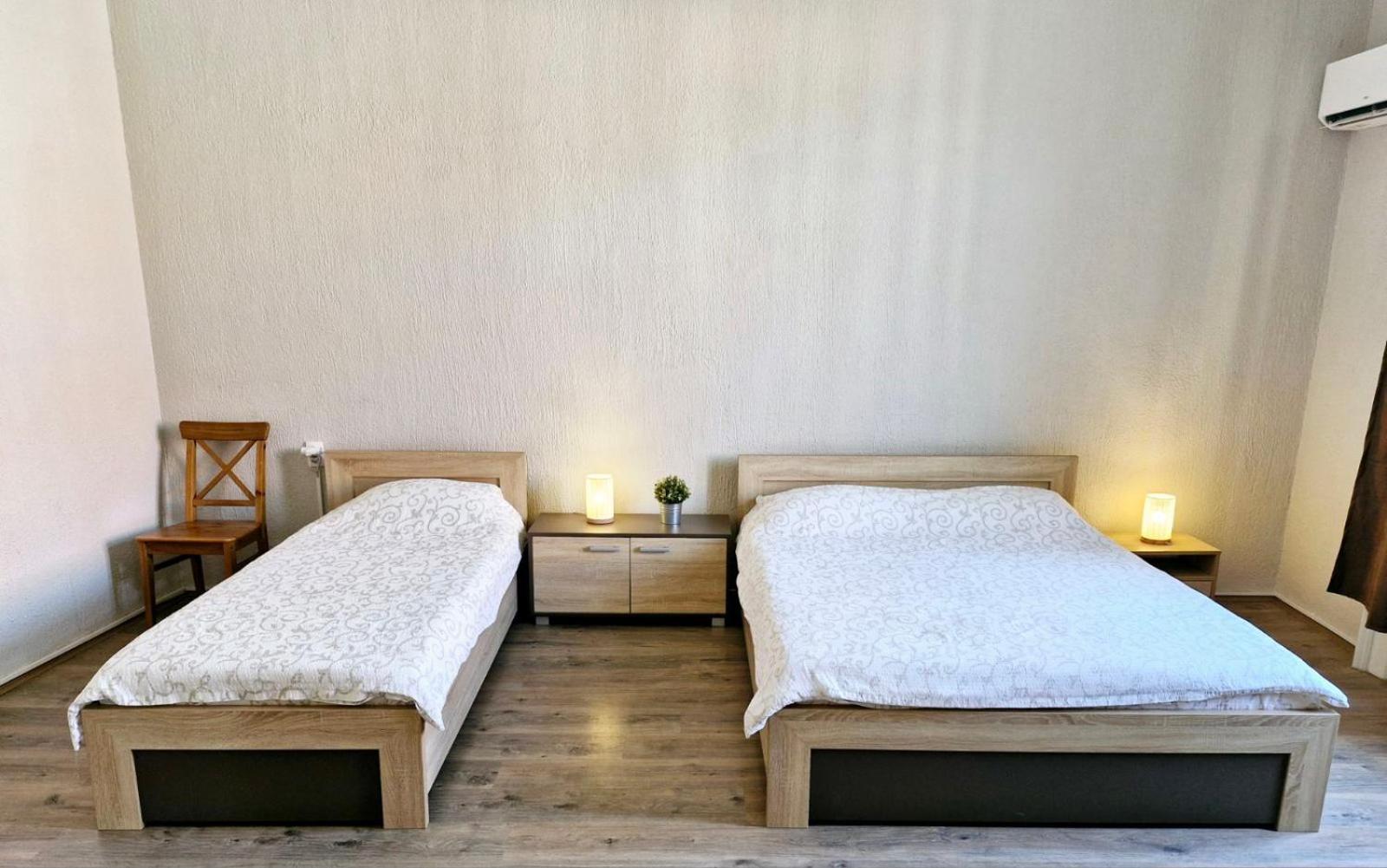 Auberge de jeunesse Centar lux 2 à Zrenjanin Extérieur photo
