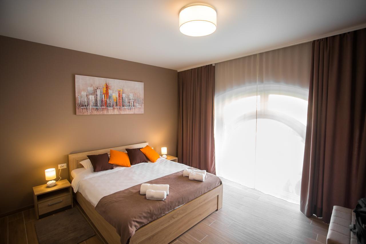 Auberge de jeunesse Centar lux 2 à Zrenjanin Extérieur photo